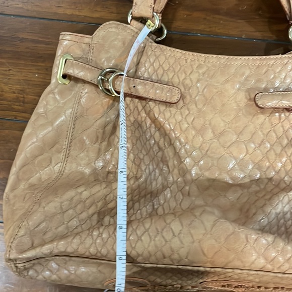 Jessica Simpson shoulder purse - Picture 10 of 12
